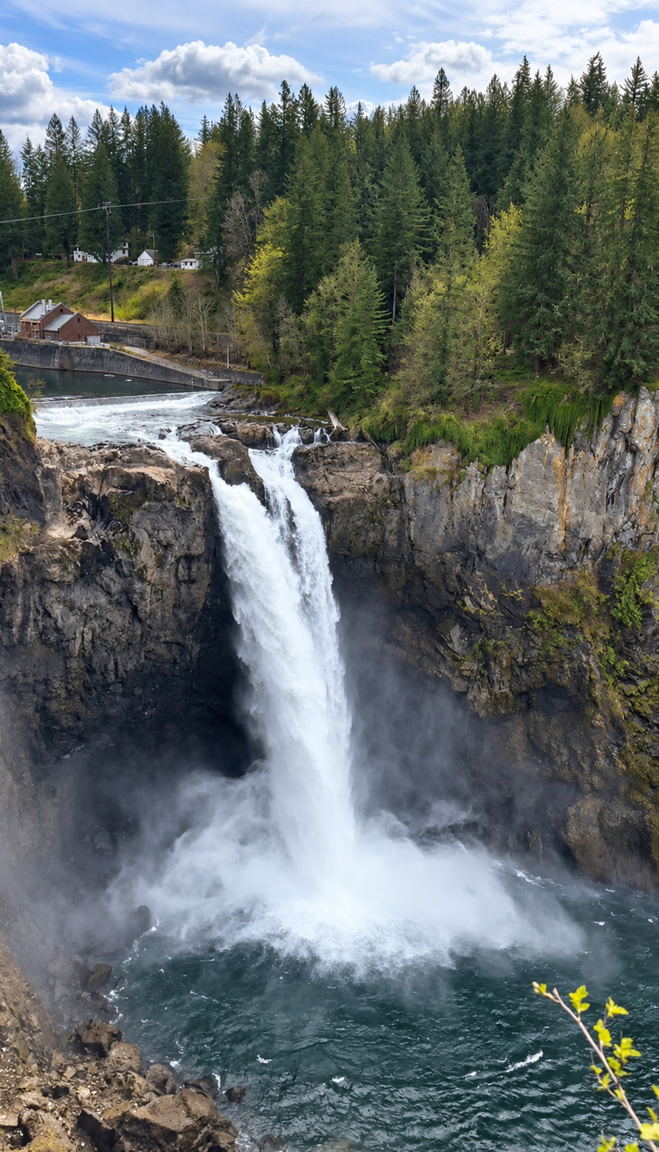 Ranya’s photo of Snoqualmie Falls on another seasonal visit